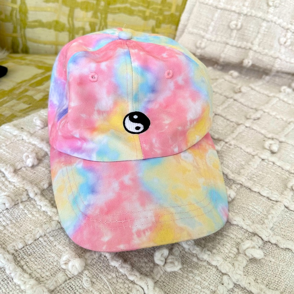 Tie Dye Ying Yang Hat with Adjustable Back